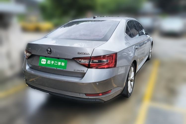Used Skoda Superb 2016 TSI280 DSG Innovation Edition Rear Right 45 Deg