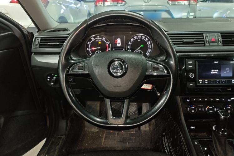 Used Skoda Superb 2016 TSI280 DSG Innovation Edition Steering Wheel