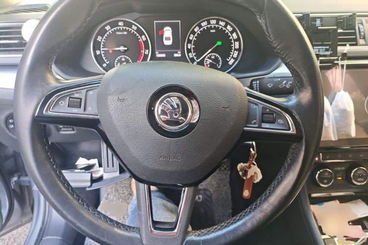Used Skoda Superb 2016 TSI280 DSG Innovation Edition Steering Wheel
