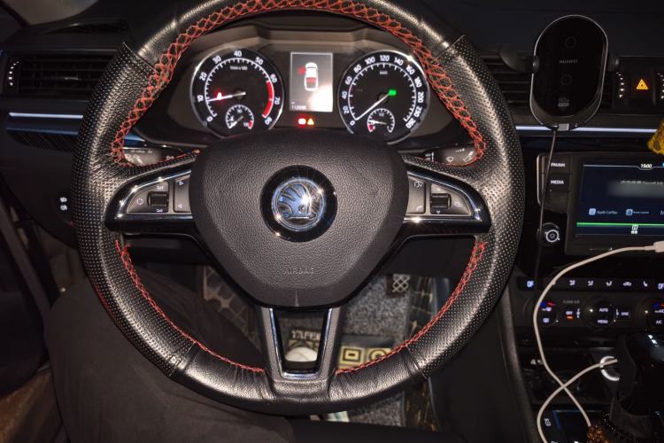 Used Skoda Superb 2016 TSI330 DSG Smart Drive Edition Steering Wheel