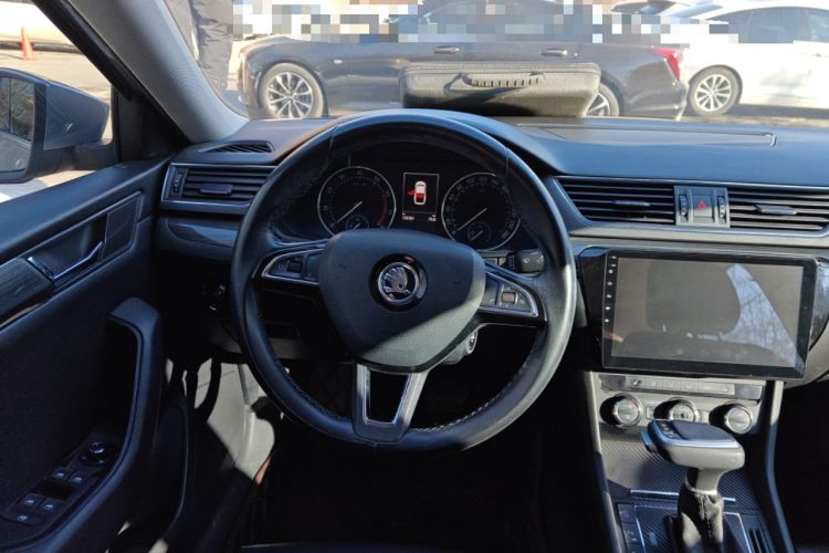 Used Skoda Superb 2016 TSI330 DSG Smart Drive Edition Steering Wheel
