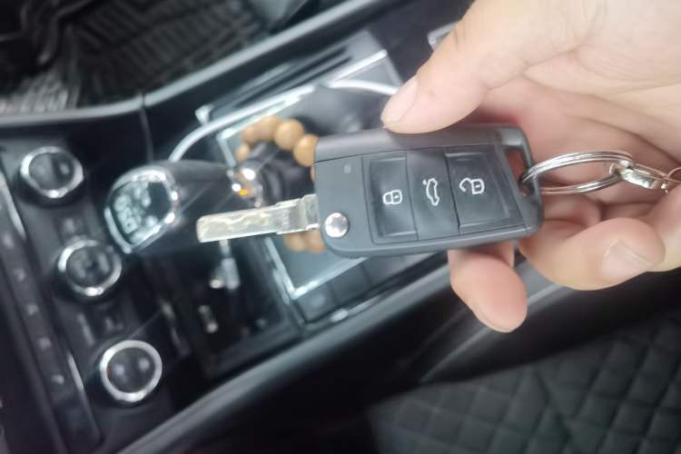 Used Skoda Superb 2016 TSI330 DSG Innovation Edition Vehicle Key