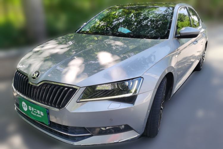 Used Skoda Superb 2016 TSI330 DSG Smart Drive Edition Guazi used car, China used car export, Used car for sale, Used cars, Cheapest cars for sale