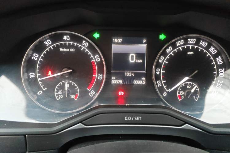 Used Skoda Superb 2016 TSI330 DSG Innovation Edition Instrument Cluster
