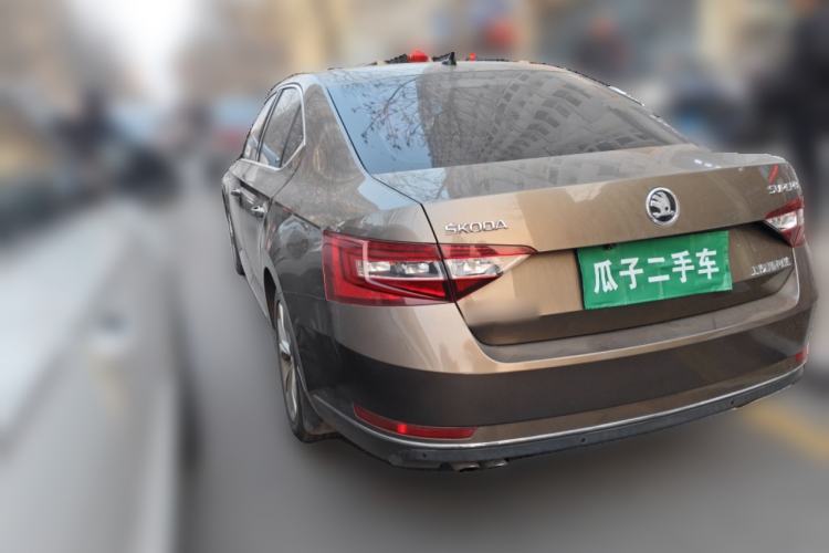 Used Skoda Superb 2016 TSI330 DSG Innovation Edition Rear Left 45 Deg