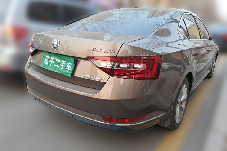 Used Skoda Superb 2016 TSI330 DSG Innovation Edition Rear Right 45 Deg
