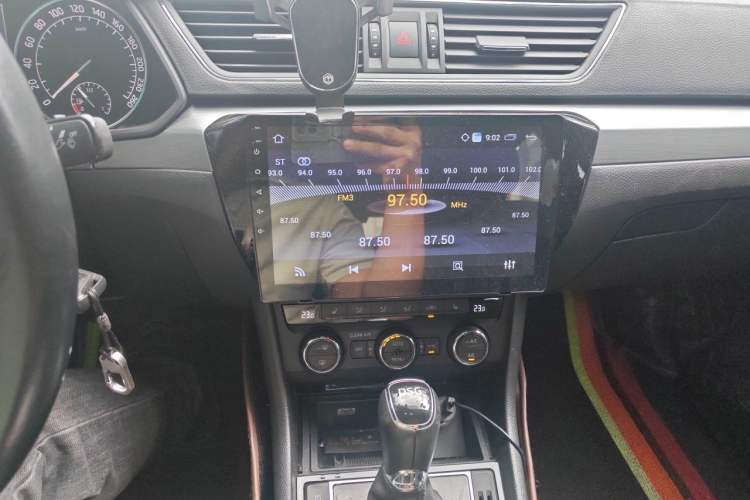 Used Skoda Superb 2016 TSI280 DSG Innovation Edition Audio And AC Panel
