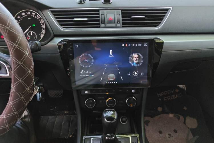 Used Skoda Superb 2016 TSI280 DSG Innovation Edition Audio And AC Panel
