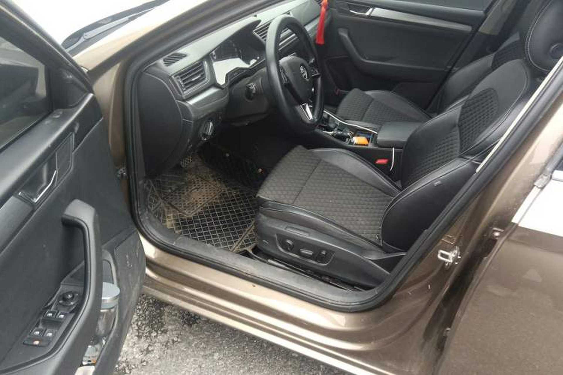 Used Skoda Superb 2016 TSI280 DSG Innovation Edition Driver Seat