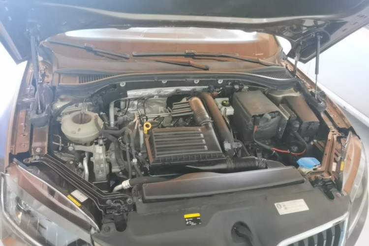 Used Skoda Superb 2016 TSI280 DSG Innovation Edition Engine Bay