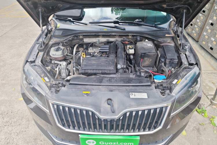 Used Skoda Superb 2016 TSI280 DSG Innovation Edition Engine Bay
