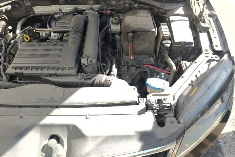 Used Skoda Superb 2016 TSI280 DSG Innovation Edition Engine Bay Left