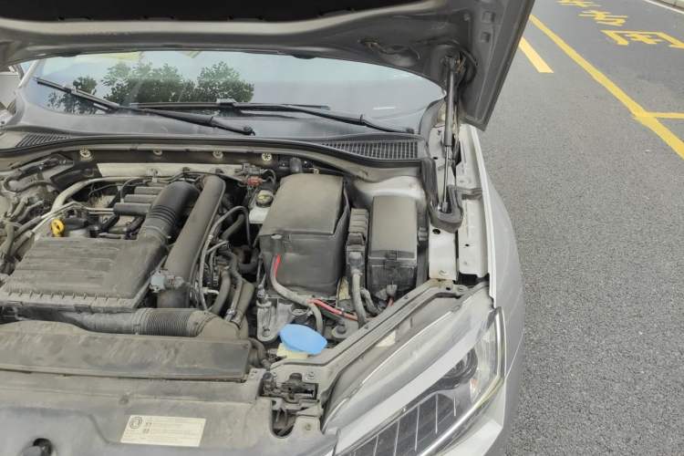 Used Skoda Superb 2016 TSI280 DSG Innovation Edition Engine Bay Left