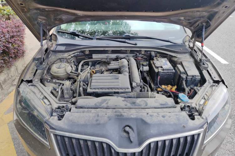 Used Skoda Superb 2016 TSI280 DSG Innovation Edition Engine Bay