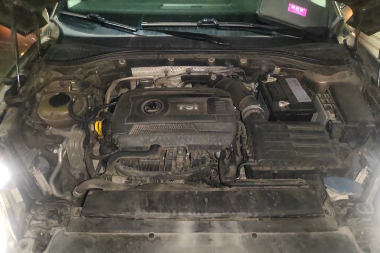 Used Skoda Superb 2016 TSI330 DSG Smart Drive Edition Engine Bay