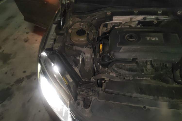 Used Skoda Superb 2016 TSI330 DSG Smart Drive Edition Engine Bay Right