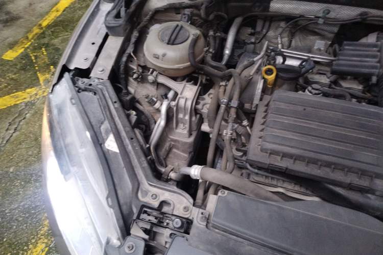 Used Skoda Superb 2016 TSI280 DSG Innovation Edition Engine Bay Right