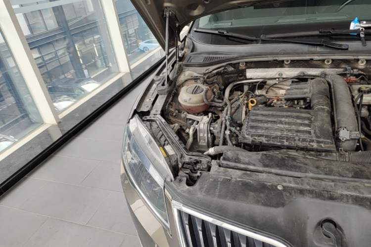 Used Skoda Superb 2016 TSI280 DSG Innovation Edition Engine Bay Right