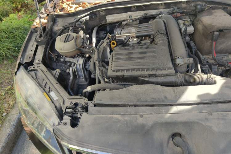 Used Skoda Superb 2016 TSI280 DSG Innovation Edition Engine Bay Right