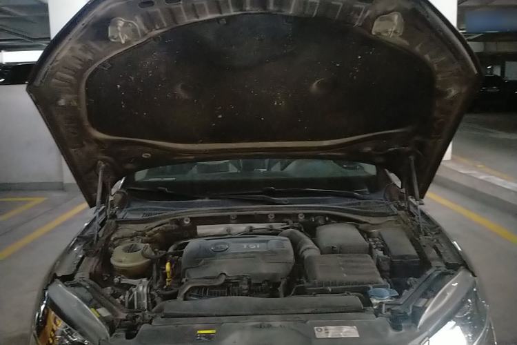 Used Skoda Superb 2016 TSI330 DSG Smart Drive Edition Engine Bay