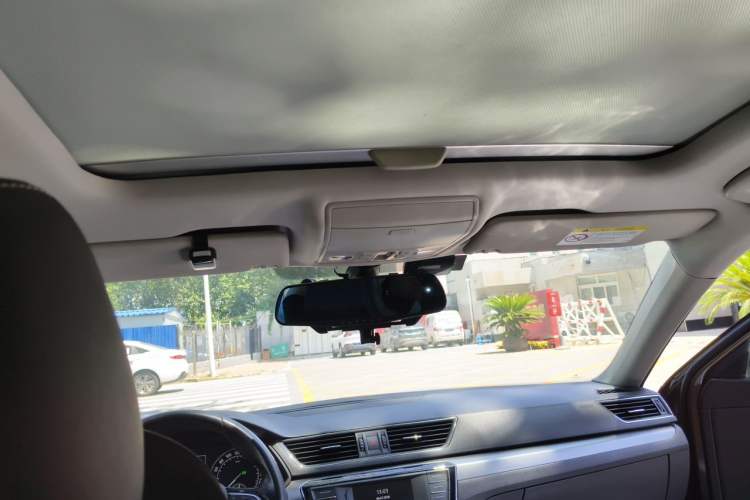 Used Skoda Superb 2016 TSI280 DSG Innovation Edition Headliner