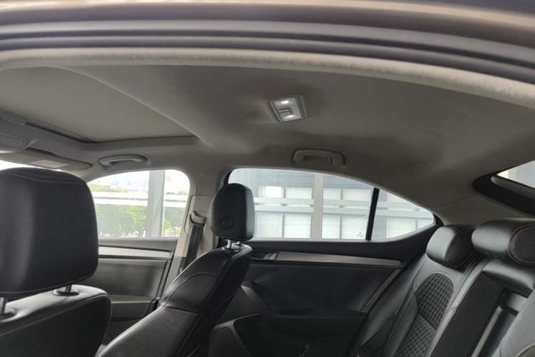 Used Skoda Superb 2016 TSI280 DSG Innovation Edition Headliner