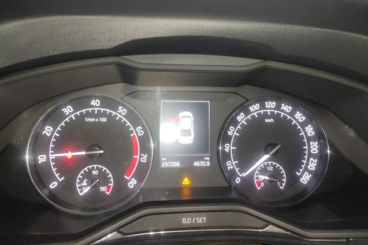 Used Skoda Superb 2016 TSI330 DSG Smart Drive Edition Instrument Cluster