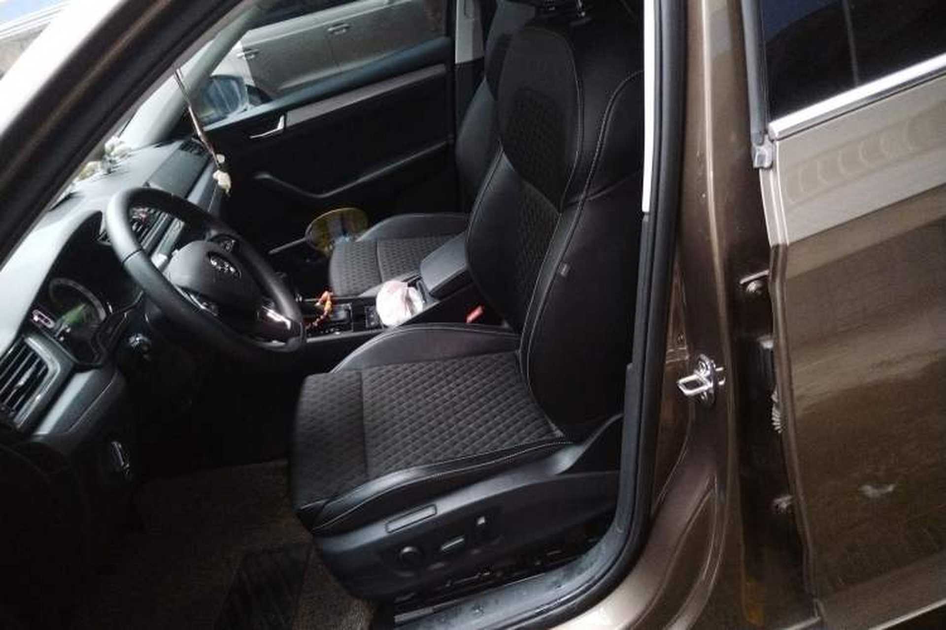 Used Skoda Superb 2016 TSI280 DSG Innovation Edition Left Front Seat