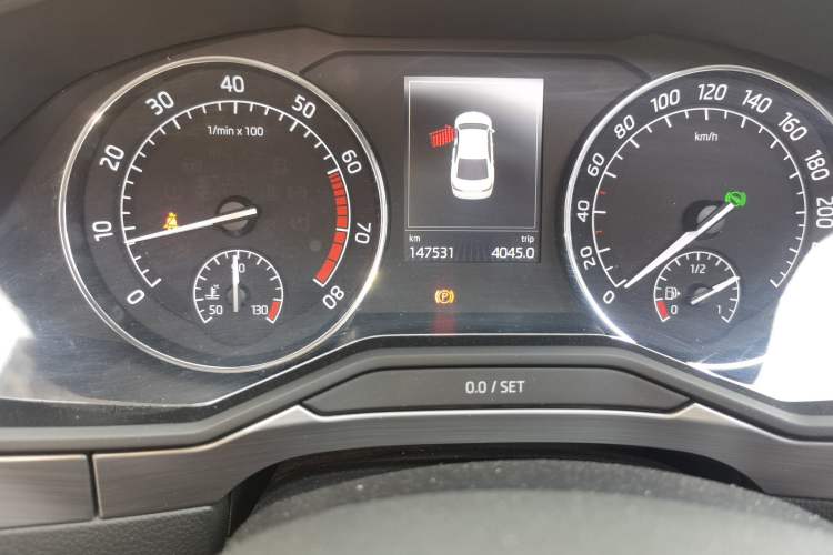 Used Skoda Superb 2016 TSI280 DSG Innovation Edition Odometer Close Up