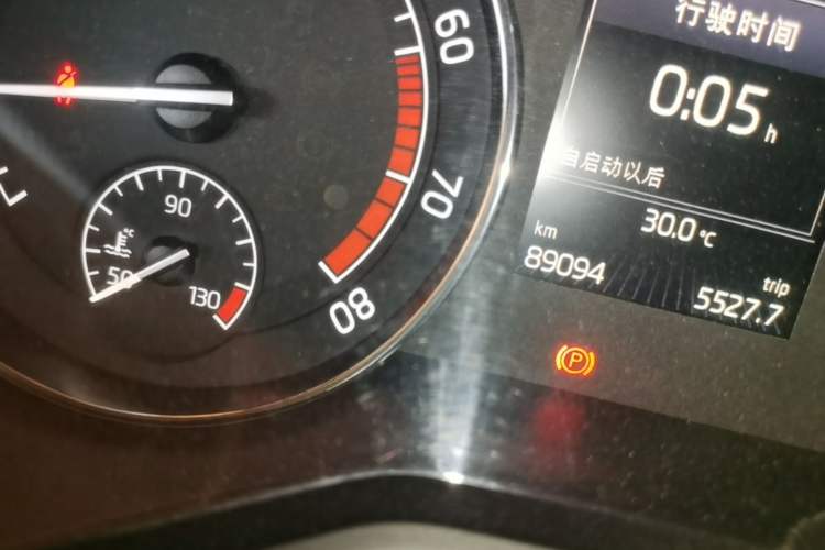 Used Skoda Superb 2016 TSI280 DSG Innovation Edition Odometer Close Up
