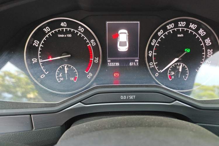 Used Skoda Superb 2016 TSI280 DSG Innovation Edition Odometer Close Up