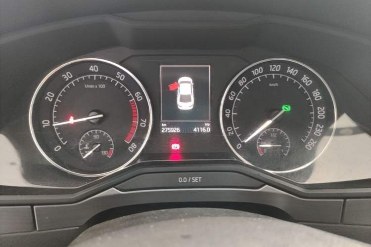 Used Skoda Superb 2016 TSI280 DSG Innovation Edition Odometer Close Up