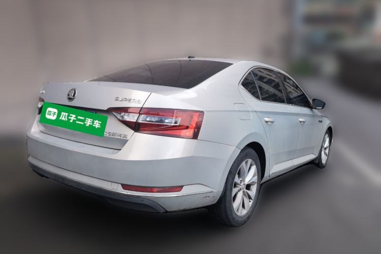 Used Skoda Superb 2016 TSI280 DSG Innovation Edition Rear Right 45 Deg