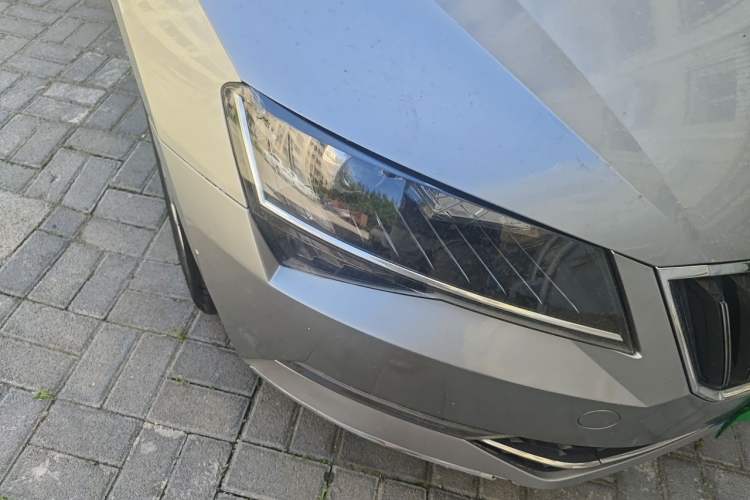 Used Skoda Superb 2016 TSI280 DSG Innovation Edition Right Front Headlight