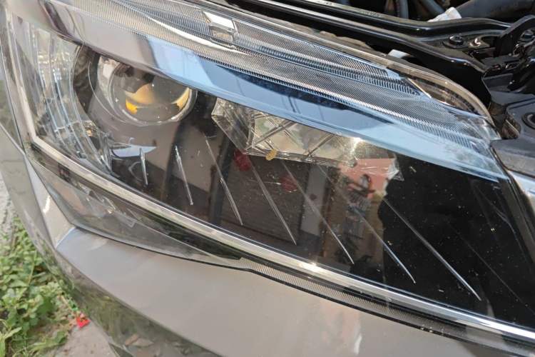 Used Skoda Superb 2016 TSI280 DSG Innovation Edition Right Front Headlight