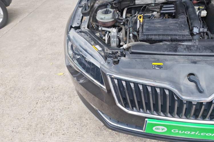 Used Skoda Superb 2016 TSI280 DSG Innovation Edition Right Front Headlight