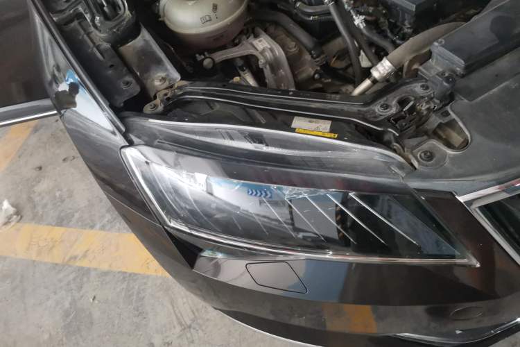 Used Skoda Superb 2016 TSI280 DSG Champion Edition Right Front Headlight