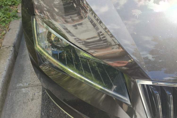 Used Skoda Superb 2016 TSI280 DSG Innovation Edition Right Front Headlight