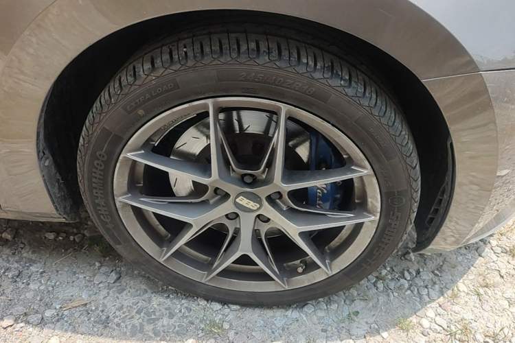 Used Skoda Superb 2016 TSI330 DSG Innovation Edition Right Front Wheel Hub