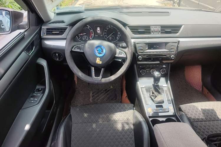 Used Skoda Superb 2016 TSI330 DSG Innovation Edition Steering Wheel