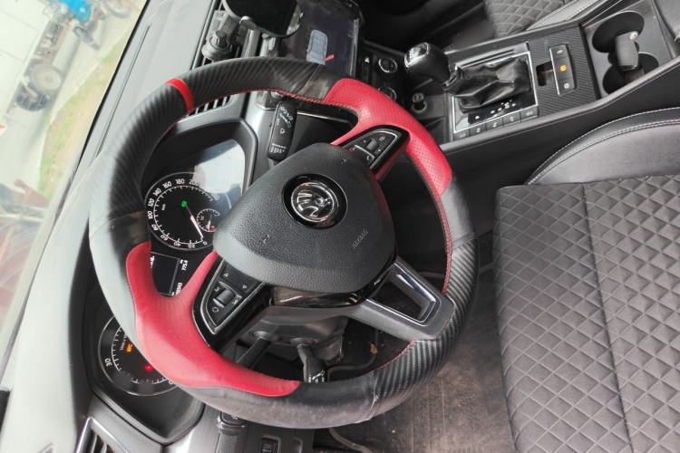 Used Skoda Superb 2016 TSI330 DSG Innovation Edition Steering Wheel