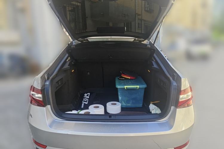 Used Skoda Superb 2016 TSI280 DSG Innovation Edition Trunk
