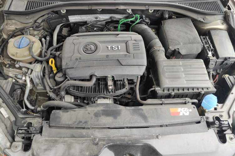 Used Skoda Superb 2016 TSI330 DSG Innovation Edition Engine Bay