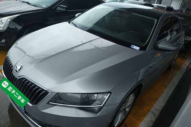 Skoda Superb 2016 TSI330 DSG Innovation Edition usado Guazi used car, China used car export, Used car for sale, Used cars, Cheapest cars for sale