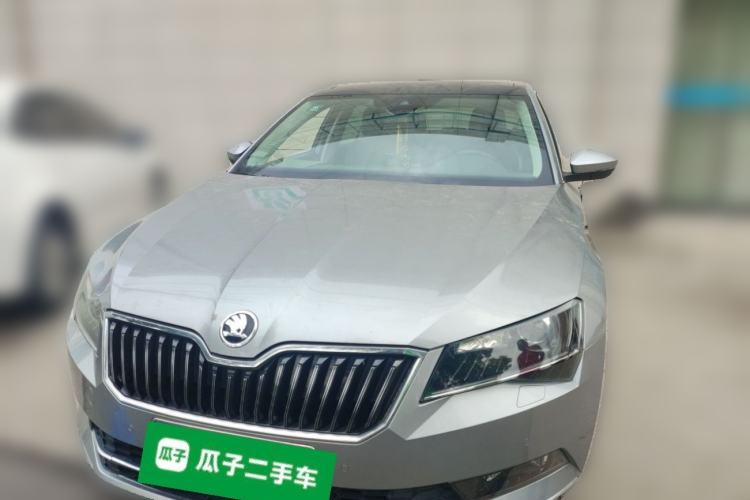 Ojetý Skoda Superb 2016 TSI330 DSG Smart Drive Edition Guazi used car, China used car export, Used car for sale, Used  cars, Cheapest cars for sale