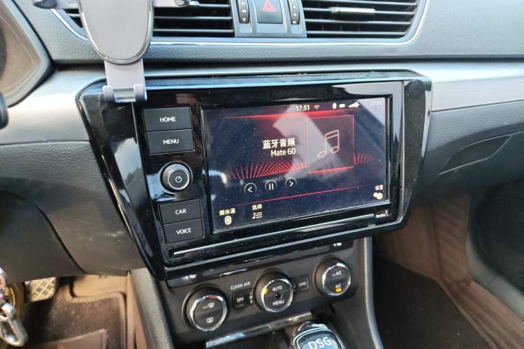 Used Skoda Superb 2016 TSI280 DSG Innovation Edition Audio And AC Panel