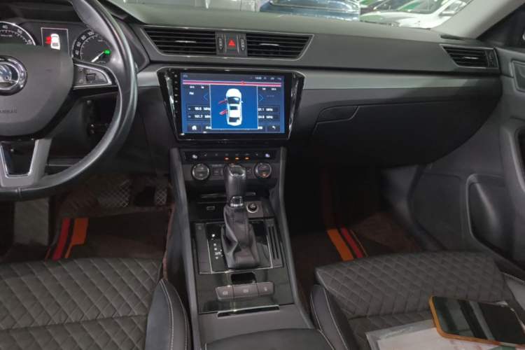 Used Skoda Superb 2016 TSI330 DSG Innovation Edition Audio And AC Panel