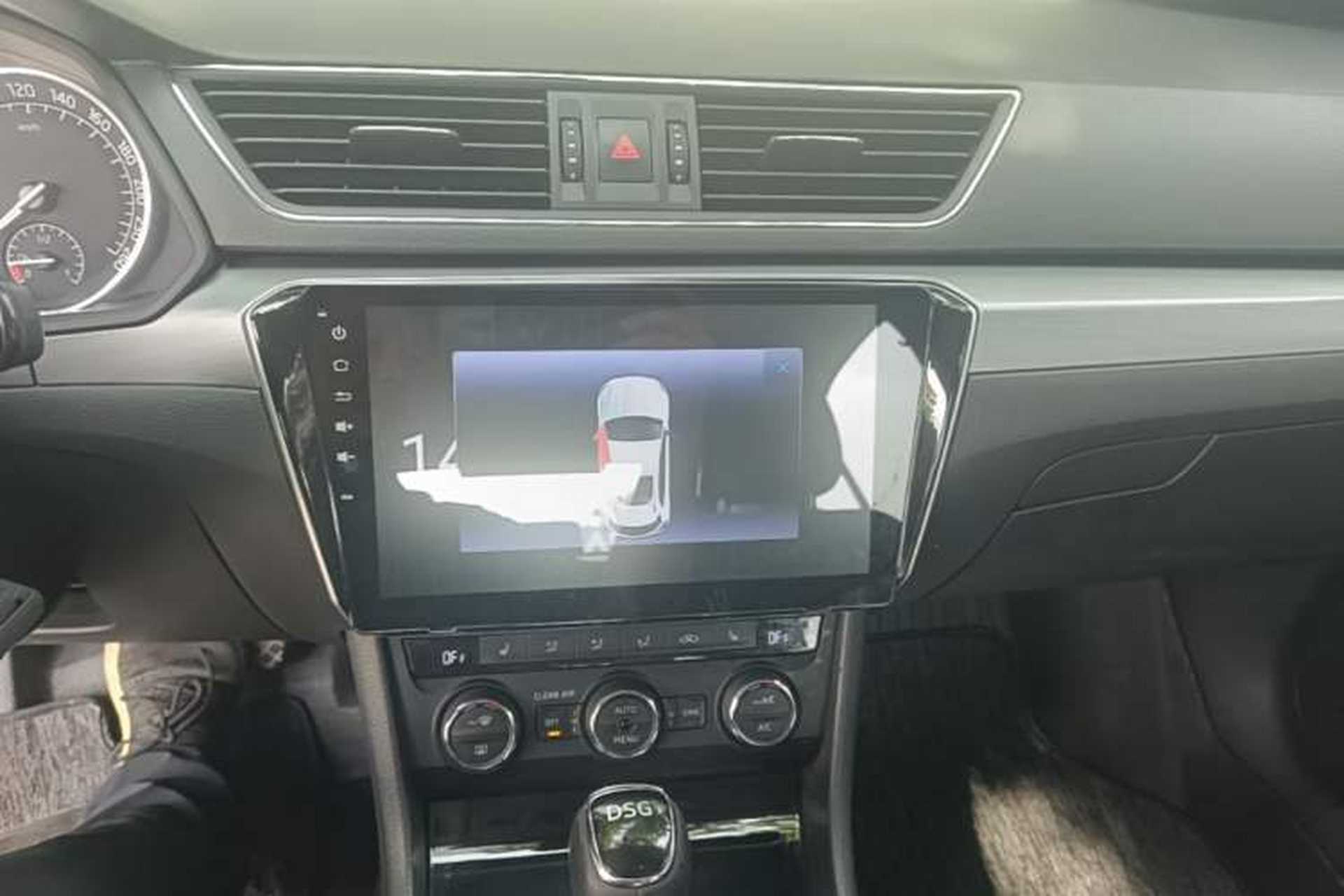 Used Skoda Superb 2016 TSI280 DSG Innovation Edition Audio And AC Panel