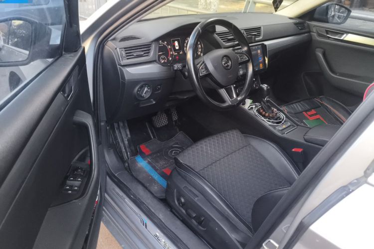 Used Skoda Superb 2016 TSI330 DSG Innovation Edition Driver Seat