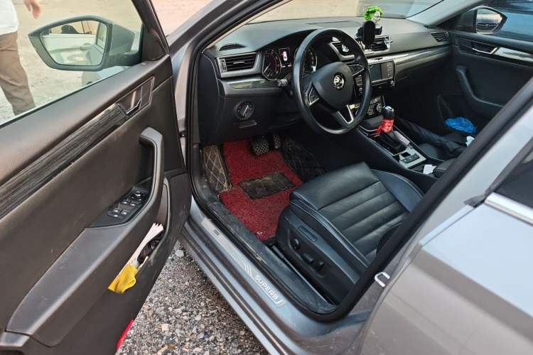 Used Skoda Superb 2016 TSI330 DSG Smart Drive Edition Driver Seat